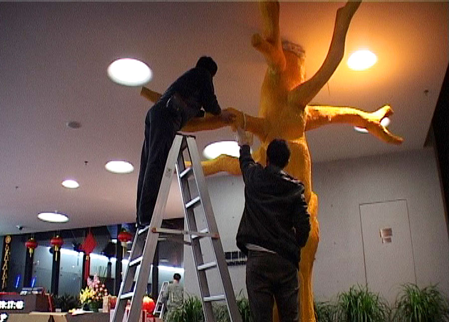 萬科新年氣氛營造方案-地產總部大堂安裝燈籠樹